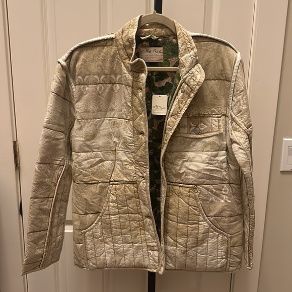 Free People Quilted Button Up Jacket in Faded Ivory Paisley Print NEW - Picture 5 of 9